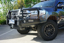 Load image into Gallery viewer, OCAM Deluxe Bull Bar For Toyota Landcruiser 200 Series 08/2015-21 OCAM 9.5k Winch + 9' LED Spot Lights