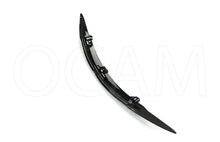 Load image into Gallery viewer, Bonnet Protector, Weathershields For Holden VT VU VX Commodore 1997-02 Tinted Guard