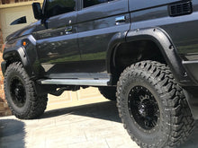 Load image into Gallery viewer, Kut Snake Flares Front Set for Toyota Landcruiser 76 Series, Front Wheels 2007-on #10