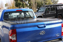 Load image into Gallery viewer, Retractable Tonneau Manual Roll Cover For LDV-T60, 2017-Current, Mega Tub, Roller Shutter