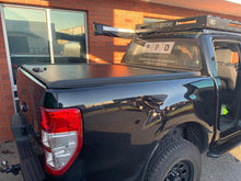 Load image into Gallery viewer, TOYOTA HILUX (2015-2021) GUN LOCKABLE J DECK TUB ROLLER UTE TRAY COVER