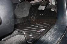 Load image into Gallery viewer, 3D All Weather Floor Mats Liners For Mazda BT-50, 09/2020+ MY21 Dual Cab
