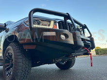 Load image into Gallery viewer, OCAM Deluxe Steel Bull Bar For LDV-T60 2017-08/2021, OCAM 9.5k Winch + 9' LED Spot Lights
