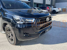 Load image into Gallery viewer, Bonnet Protector, Weathershields For Toyota Hilux 2021-Current Visors
