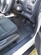 Load image into Gallery viewer, BRAND NEW Tailored Rubber Floor Mats for Nissan Navara NP300 D23 07/2015-2022, Car Mats
