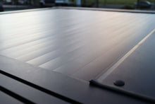 Load image into Gallery viewer, Retractable GEN2 Tonneau Manual Roll Cover For LDV-T60, 2017-Current, Dual Cab, Roller Shutter
