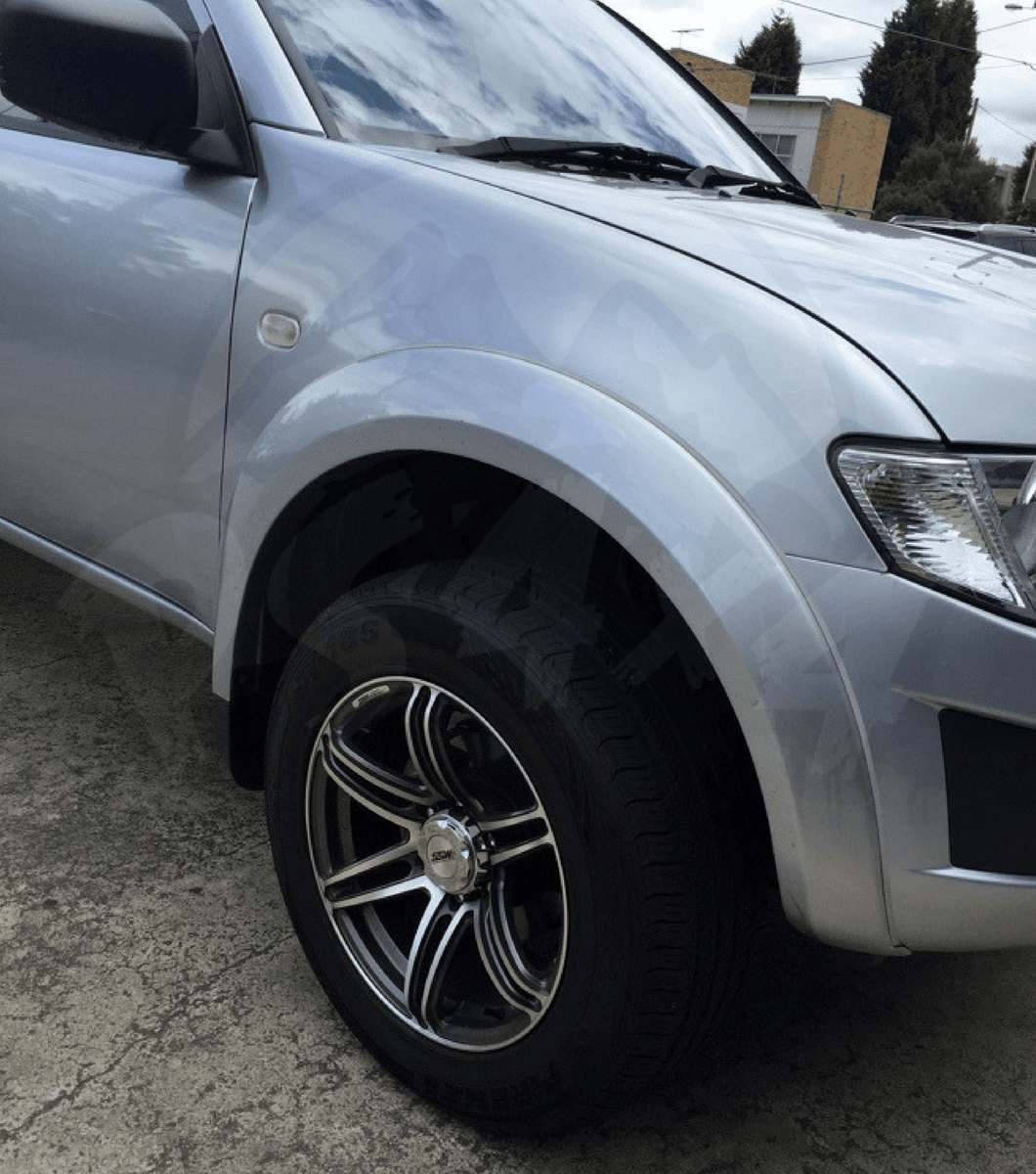 Fender Flares suit Mitsubishi Triton 2006-2012 Silver MN ML Wheel Arch Set Of 2