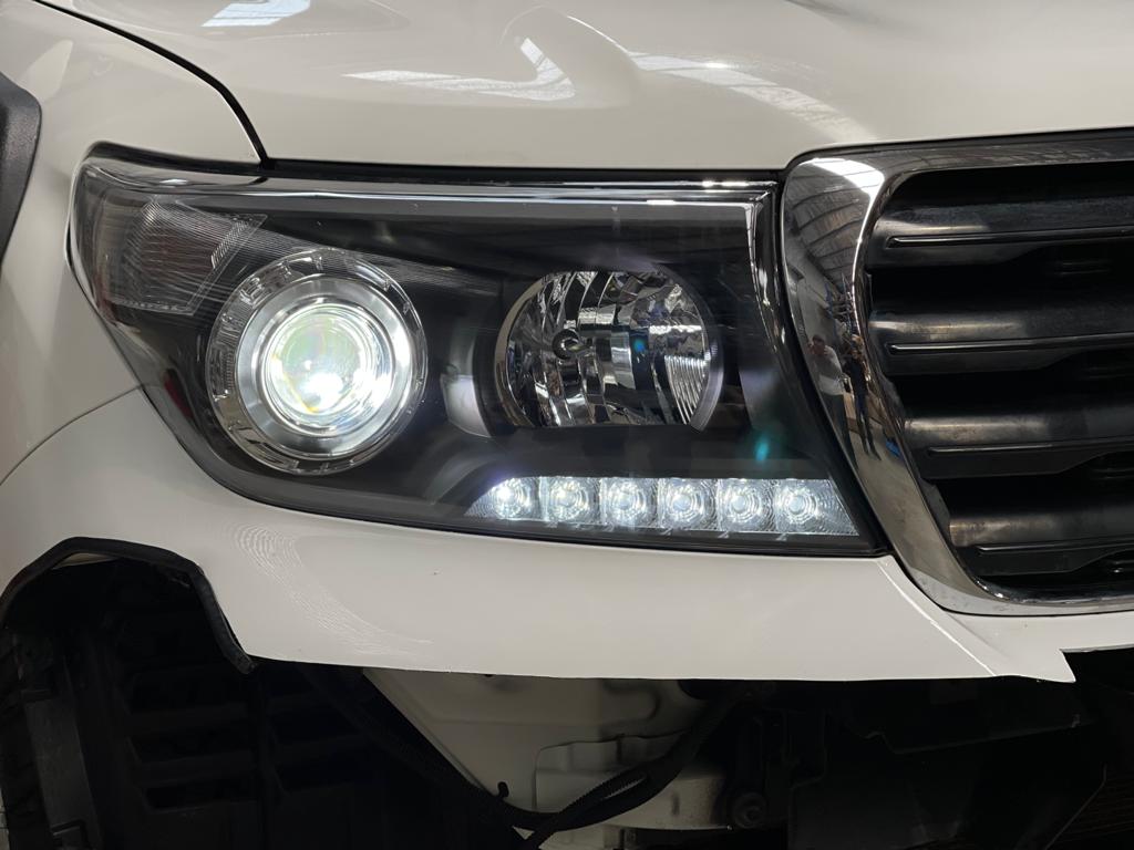 Headlights to suit Toyota Landcruiser 200 Series 07-15 Angel Eye Projector LED