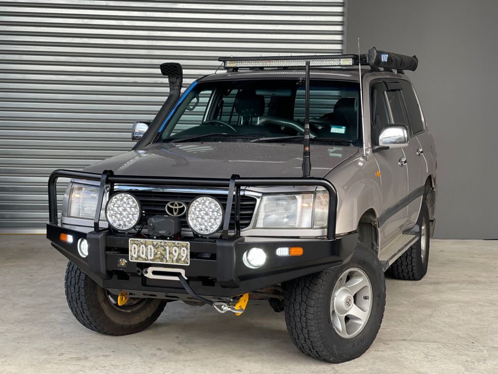 PS4X4 Deluxe Bull Bar to suit Toyota Landcruiser 105 Series Heavy Duty Steel